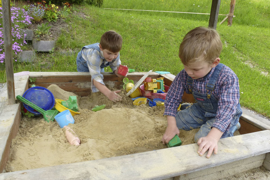 Angebote für Kinder & Teenager - Sandkiste